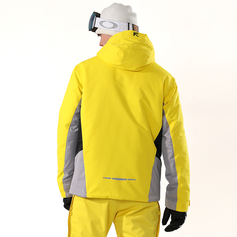تشغيل نهر العلامة التجارية عال - مراجعة Outdoor Sport Brand Jacket وسعره